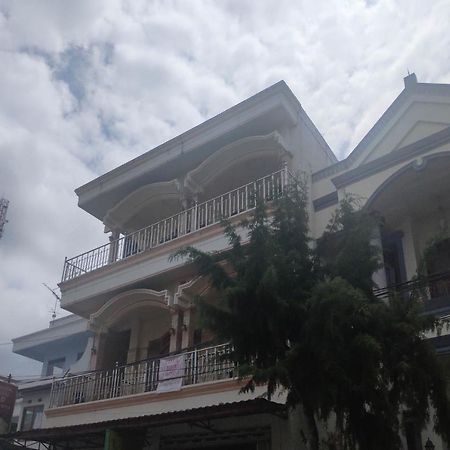 Villa Al Barokah Syariah Family Mitra Reddoorz Near Sarangan Lake Buitenkant foto