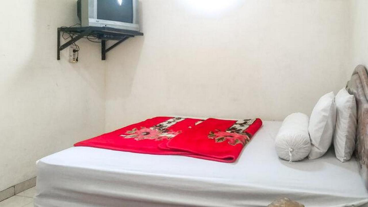 Villa Al Barokah Syariah Family Mitra Reddoorz Near Sarangan Lake Buitenkant foto